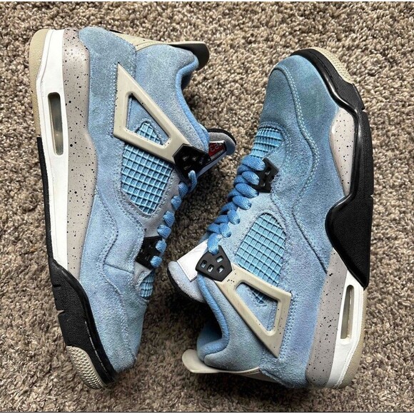 Nike Air Jordan 4 Retro University Blue UNC Size 7 Youth (Size 8.5 Women's) - Picture 8 of 8